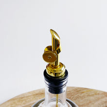 Load image into Gallery viewer, Chunky Glass Oil/Vinegar Pourer Bottle With Optional White Personalised Label
