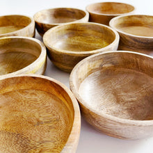 Load image into Gallery viewer, Small Mango Wood Bowl
